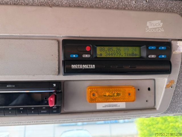 Kitas IVECO Trakker AD 190T36 4x4 Winterdienst - Kran-