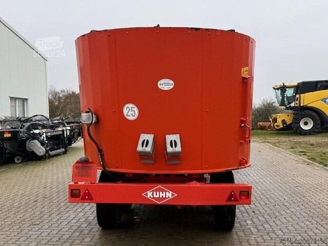 Tehnologija ubacivanja hrane Kuhn EUROMIX I 2580