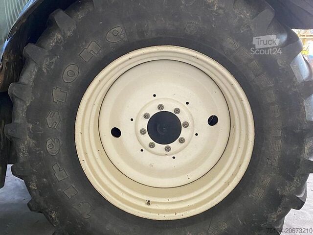 Traktor New Holland T 6.175