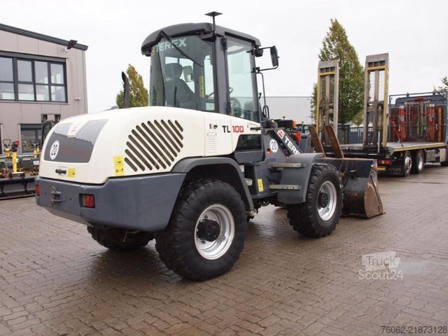 Колісний навантажувач TEREX TL100