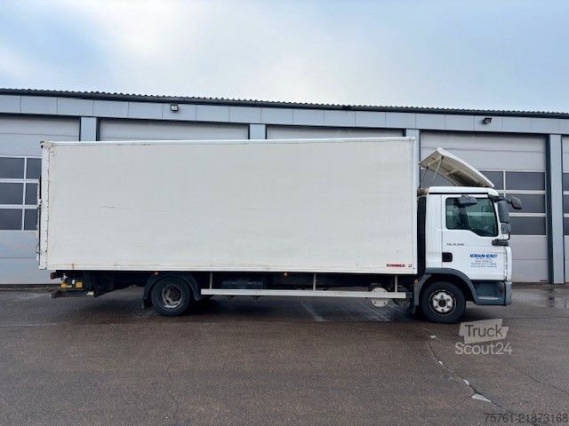 LKW mit Kofferaufbau MAN 12.240 BL 6 Zylinder LBW
