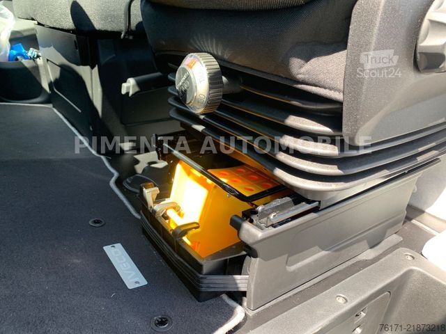 Šaldytuvo kėbulo furgonas IVECO Daily 70C18A8P TK AUT LUF TRENNWAND THER LBW LED