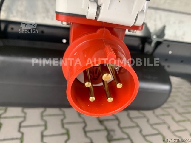 Рефрижераторний фургон IVECO Daily 70C18HA8P TK KOFFER AUT LUFT THERM LED RFK