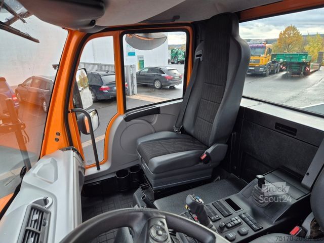 Camión volquete MERCEDES-BENZ U 218 4x4 Winterdienst, Hydrostat, Zapfwelle