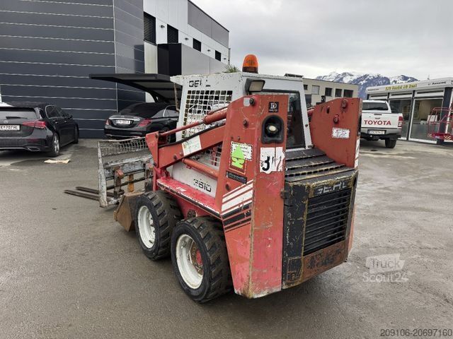 Mini-pelle GEHLMAX 3610 Kompaktlader