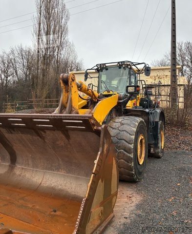 Chargeuse sur pneus KOMATSU WA500-8