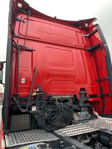 Standarta vilcējs SCANIA R 660 B Highline/Ret./Hydr./ALCOA/Leder/Vollluft