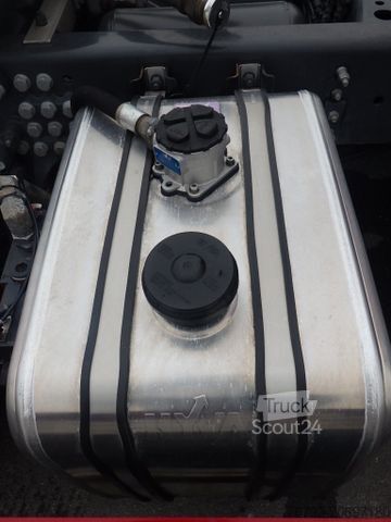 Standarta vilcējs SCANIA R 660 B Highline/Ret./Hydr./ALCOA/Leder/Vollluft