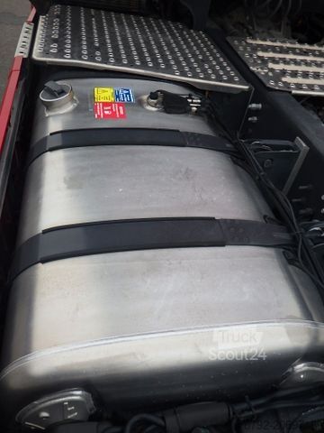 Standarta vilcējs SCANIA R 660 B Highline/Ret./Hydr./ALCOA/Leder/Vollluft