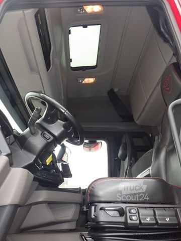 Standarta vilcējs SCANIA R 660 B Highline/Ret./Hydr./ALCOA/Leder/Vollluft
