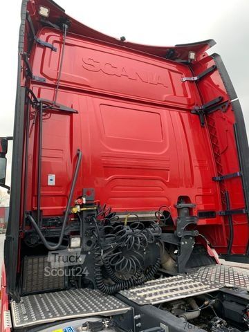 Standarta vilcējs SCANIA R 660 B Highline/Ret./Hydr./ALCOA/Leder/Vollluft