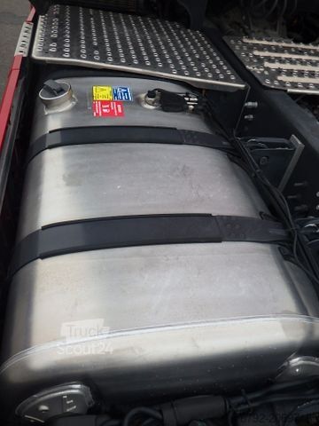 Standarta vilcējs SCANIA R 660 B Highline/Ret./Hydr./ALCOA/Leder/Vollluft