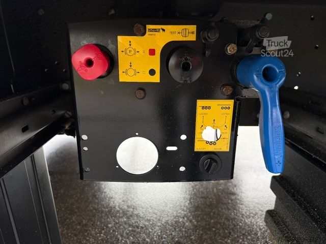 Auflieger mit Pritsche & Plane SCHMITZ CARGOBULL SCS24 MEGATRAILER/LUFT-LIFT/Hubdach/2xLIFT-ACHSE