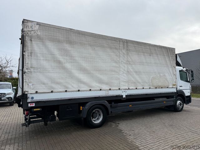 Camión plataforma con toldo MERCEDES-BENZ Atego 1524 L Pritsche+Plane+LBW/Klima