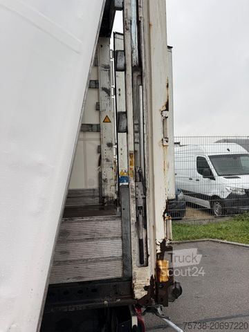 Auflieger mit Pritsche & Plane SCHMITZ CARGOBULL SCS24 MEGATRAILER/LUFT-LIFT/Hubdach/3-Achsen