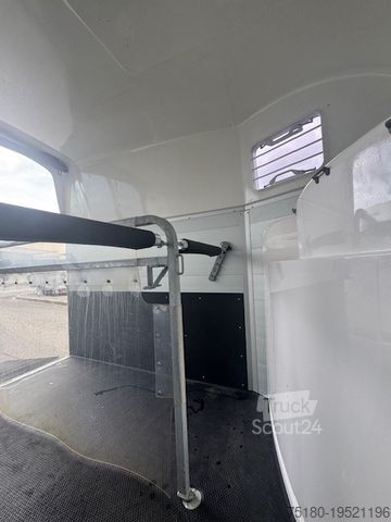 Hestetransporttrailer HUMBAUR Xanthos Aero Pferdeanhänger 2,4t ALU 1. Hand