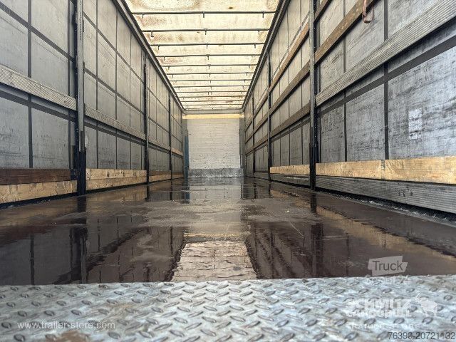 Отворено полуремарке с брезент Schmitz Cargobull Semitrailer Curtainsider Standard