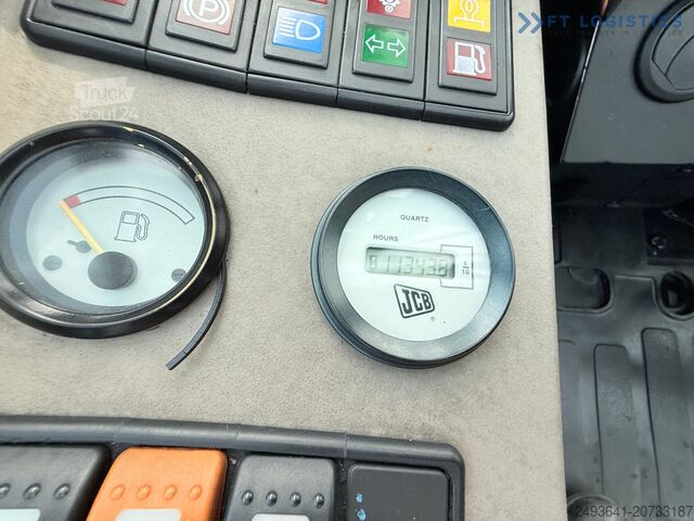 Vorkheftruck voor ruw terrein JCB 940 / TRIPLEX 4500 / FREE-LIFT NEW TIRES