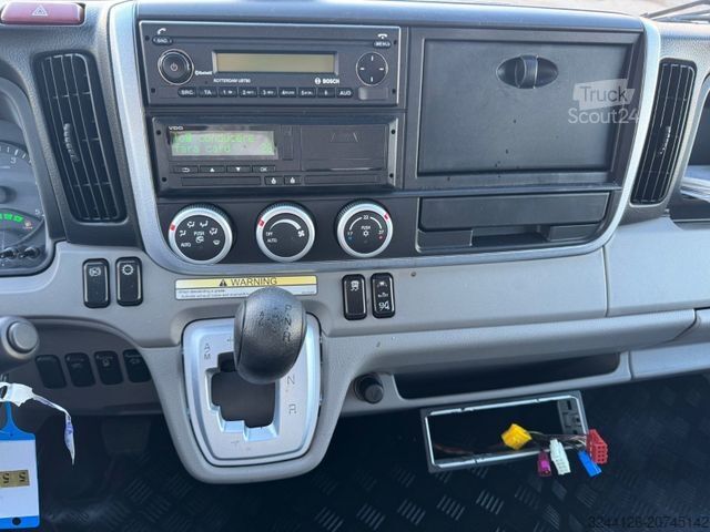 Samochód dostawczy z plandeką FUSO Canter/7C18/Automatik/Pritsche+Plane+LBW/E6e