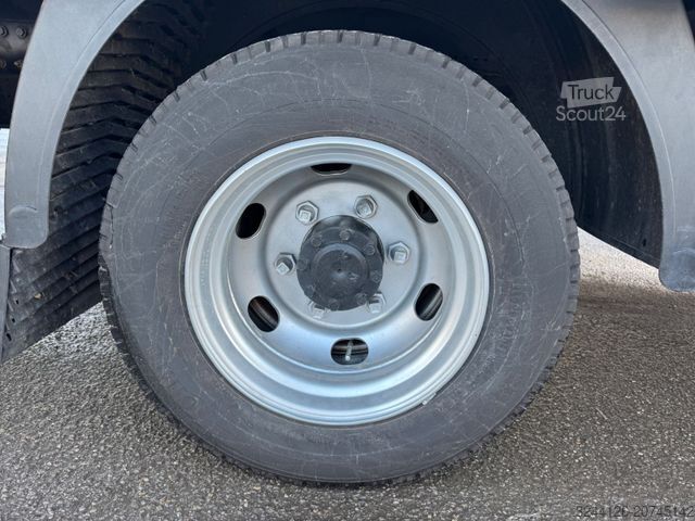 Samochód dostawczy z plandeką FUSO Canter/7C18/Automatik/Pritsche+Plane+LBW/E6e