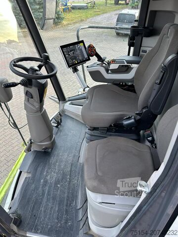 Kombajn zbożowy CLAAS Trion 660