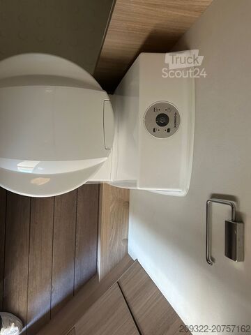 Semi-integrated motorhome Fiat Ducato Carasuite 650 MF Semintegrato | Completamente Attrezzato