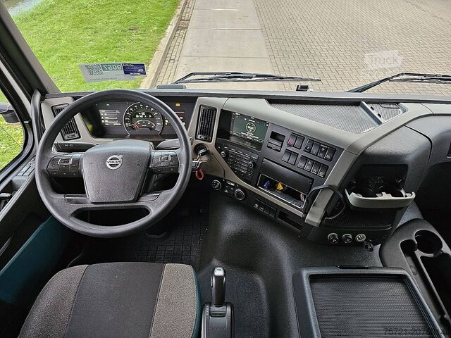 Mala VOLVO FM 420 D13K 6X2 GETRÄNKE