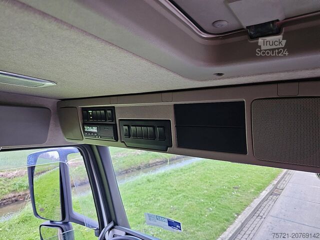 Mala VOLVO FM 420 D13K 6X2 GETRÄNKE