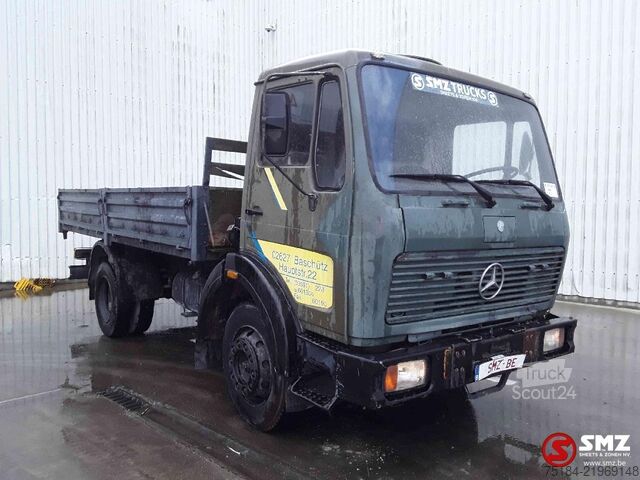 Nakládací plošina Mercedes 1017