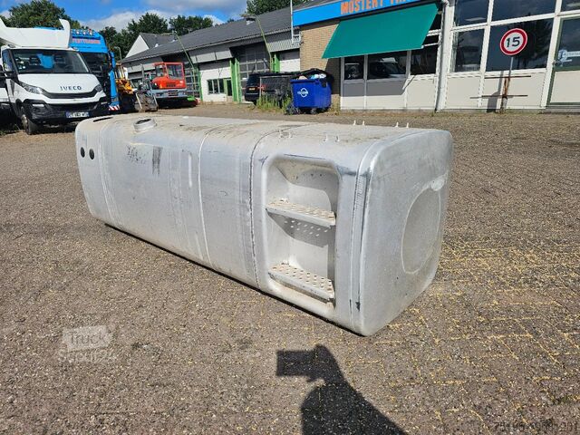 Depósito de combustible MAN Brandstoftank 760 Liter - L210 B70 H70 - Onderd...