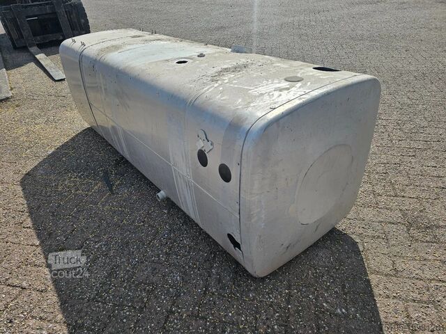 Depósito de combustible MAN Brandstoftank 760 Liter - L210 B70 H70 - Onderd...