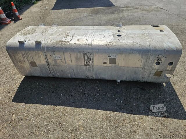 Réservoir de carburant MAN Brandstoftank 595 Liter - L197 B70 H58 - Onderd...
