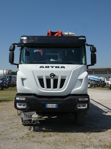 Beton pompası kamyonu Astra HD9 6450