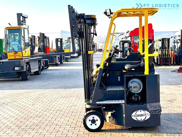 Cărucior cu stivuitor cu 4 căi Combilift C3000CB / LPG / TRIPLEX - 4900MM / LPG