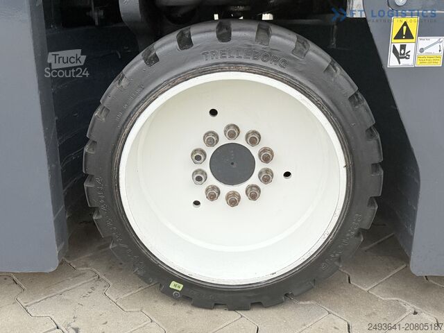 Stivuitor cu patru direcții Combilift CB2500 DUPLEX 4100 DIESEL FREE-LIFT