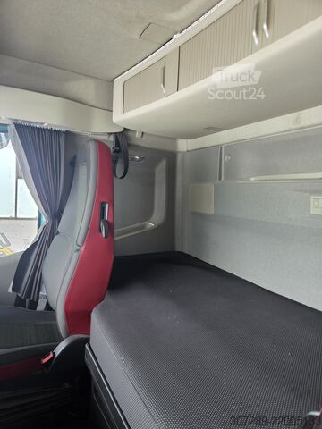 Camion-benne tricar Volvo FH 500