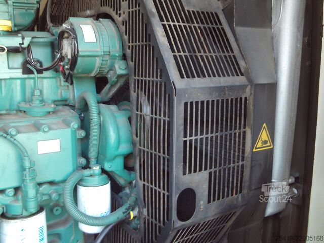 BAKWAGEN+STROOMGROEP VOLVO 180KVA IVECO 