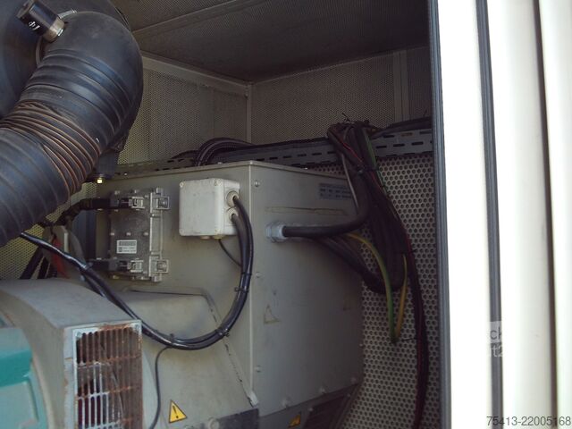 BAKWAGEN+STROOMGROEP VOLVO 180KVA IVECO 