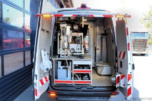 Vakuuminė cisterna sunkvežimis MERCEDES-BENZ Sprinter 516 CDI 2018 IBAK Kamera TV-Fahrzeug Ex