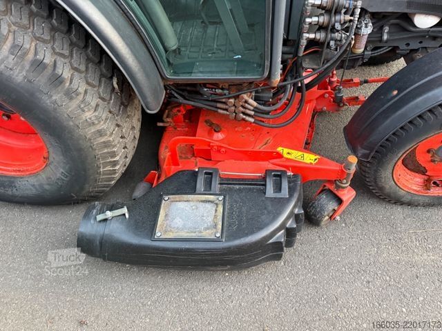 другое KUBOTA STW40 Klima/Mähwerk/Absaugbehälter Hochentleerun
