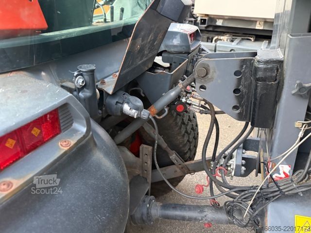 другое KUBOTA STW40 Klima/Mähwerk/Absaugbehälter Hochentleerun