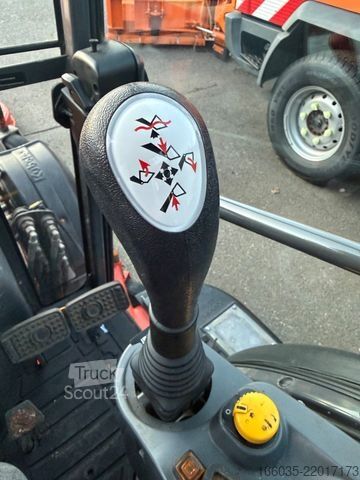 другое KUBOTA STW40 Klima/Mähwerk/Absaugbehälter Hochentleerun