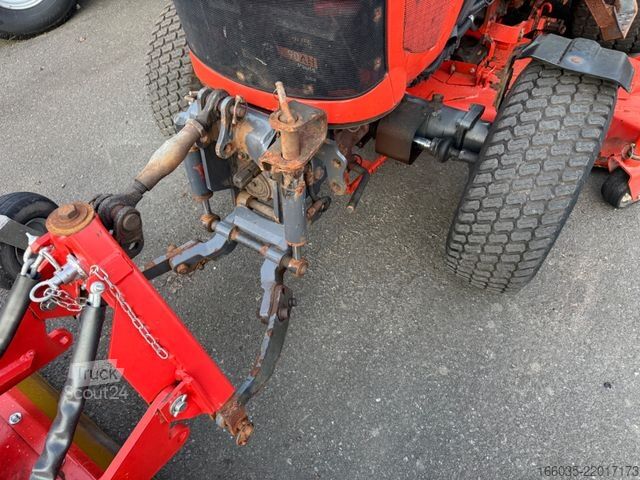 другое KUBOTA STW40 Klima/Mähwerk/Absaugbehälter Hochentleerun