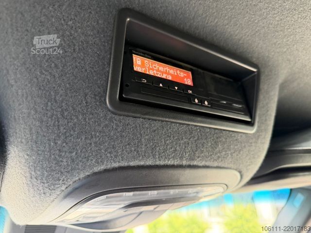 Skåpbil MERCEDES-BENZ Sprinter 516 CDI Kasten Hochdach