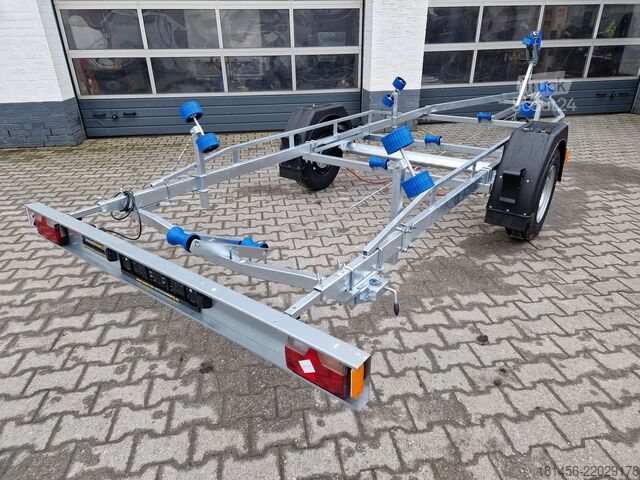 Otomobil römorku tekne taşıyıcı Sorelpol Neptun gebremster Bootstrailer Motorbootahänger direkt günstig online