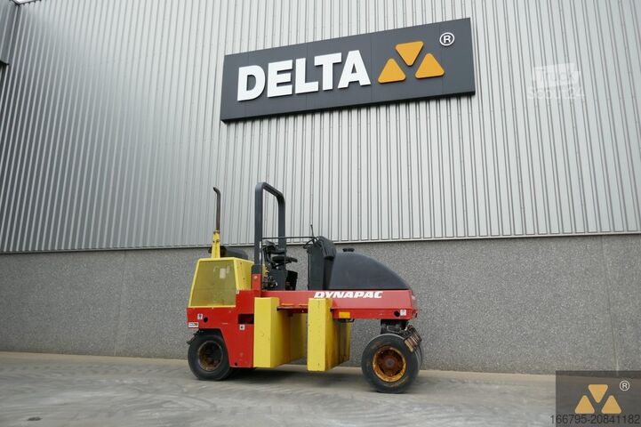 Tyre roller Dynapac CP142