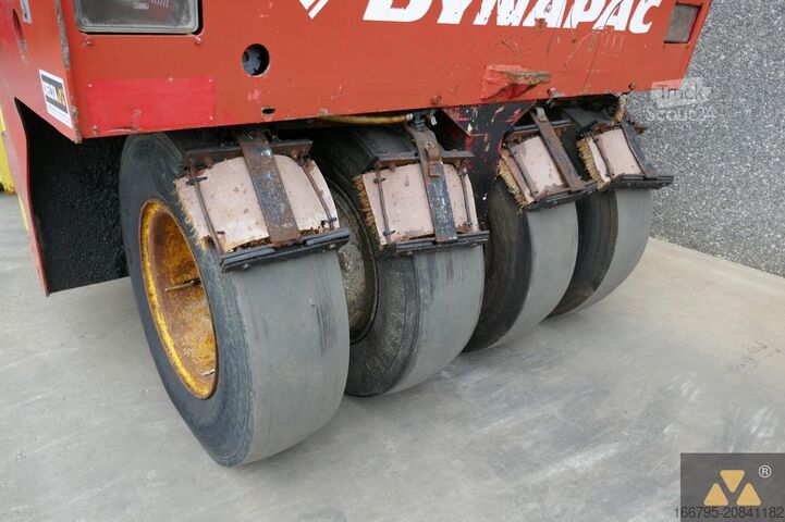 Tyre roller Dynapac CP142