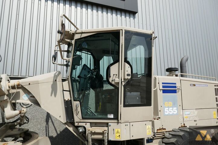 Grader Komatsu GD555-5 Ex-army