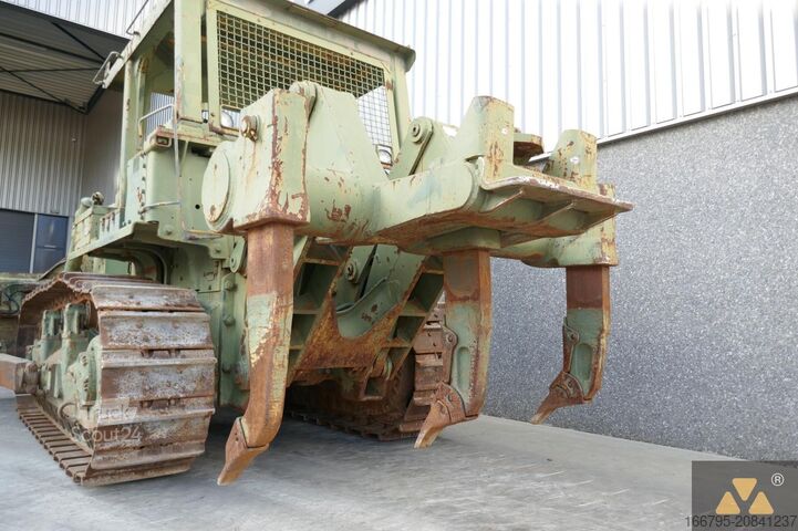 Bouteur Caterpillar D7F Ex-army
