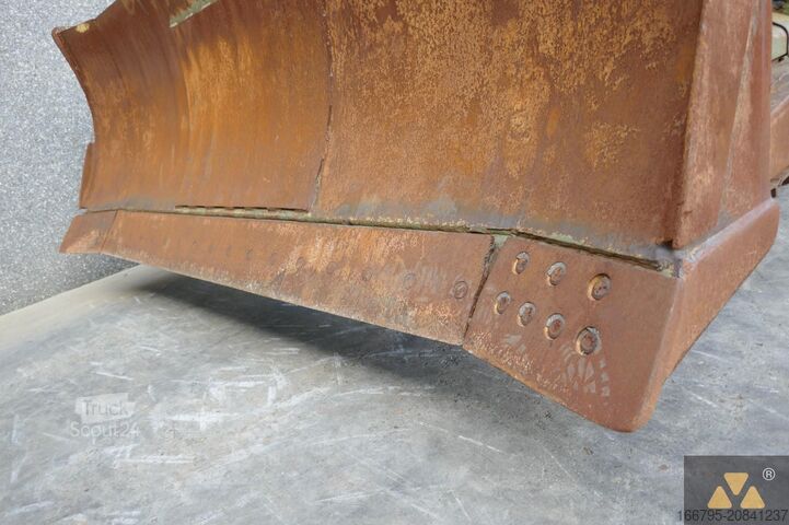 Bouteur Caterpillar D7F Ex-army